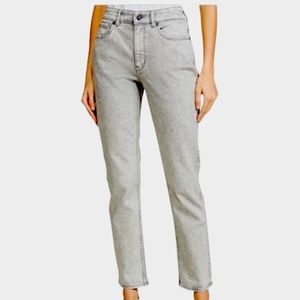 LA VIE REBECCA TAYLOR Ines Acid Ink Wash Jeans size 26 Gary wash, stretch jeans.